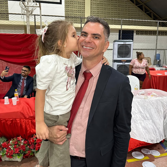 CALDAS BRANDÃO SE DESTACA NA EDUCAÇÃO COM INVESTIMENTOS ESTRUTURAIS E TECNOLÓGICOS